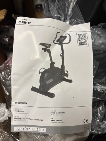 1436463-10 Samling med trädgårdsmaskiner och motionscyklar