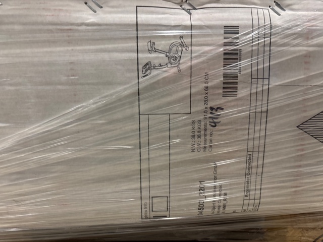 1436463-11 Samling med trädgårdsmaskiner och motionscyklar