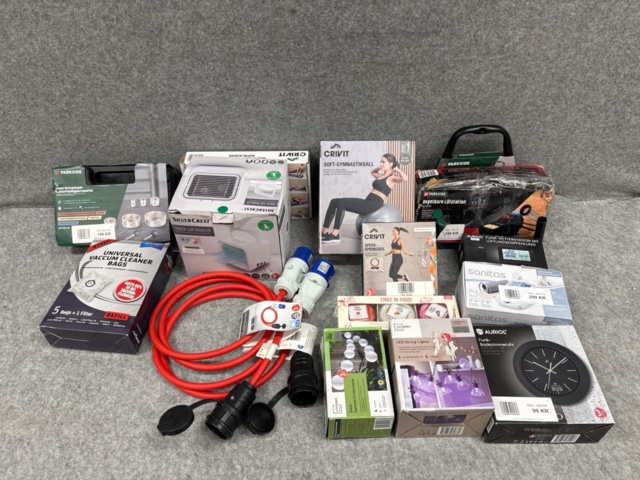 1436464-1 Samling med hemelektronik, verktyg och hushållsartiklar