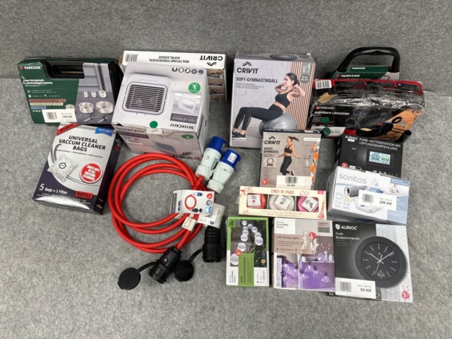 1436464-2 Samling med hemelektronik, verktyg och hushållsartiklar