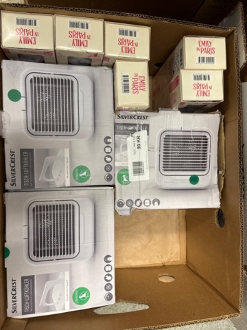 1436464-9 Samling med hemelektronik, verktyg och hushållsartiklar