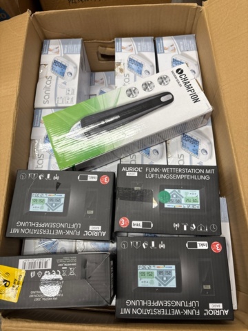 1436464-10 Samling med hemelektronik, verktyg och hushållsartiklar