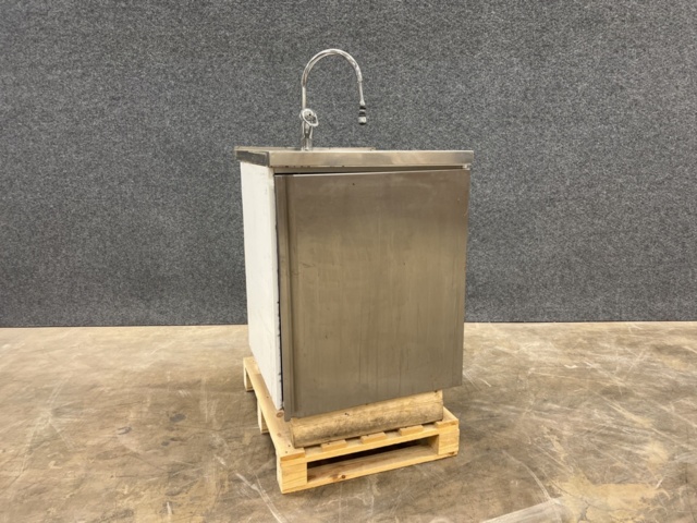 1449329-2 Diskbänk med underskåp & blandare