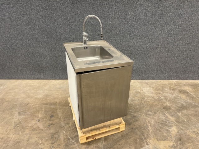 1449329-3 Diskbänk med underskåp & blandare