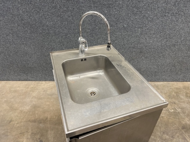 1449329-5 Diskbänk med underskåp & blandare