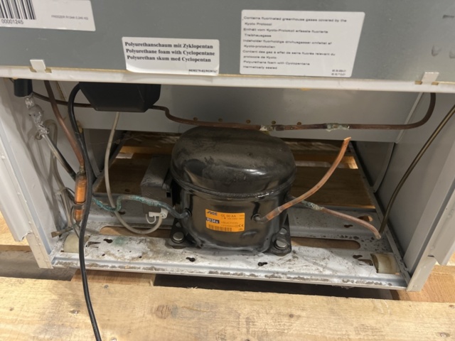 1449333-18 Frys CFS344-D33N