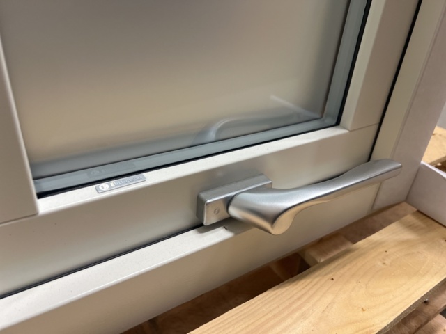 1449335-4 Pivot window Elite window Alu 1-Air 1200x480mm