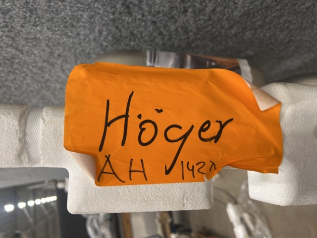 1449340-4 Diskbänk Intra AH1420 Höger