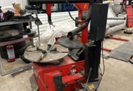 1430020 Automatisk däckomläggare