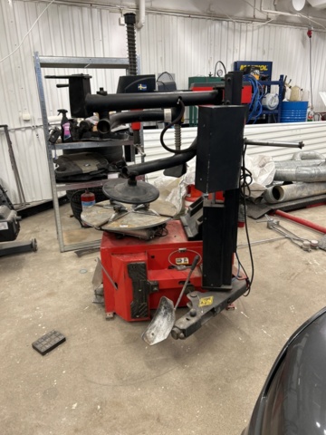 1430020-9 Automatisk däckomläggare