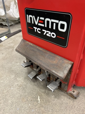 1430020-13 Automatisk däckomläggare