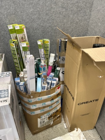 1436472-8 Mobila fläktar/luftkonditionering, studsmatta, mm.