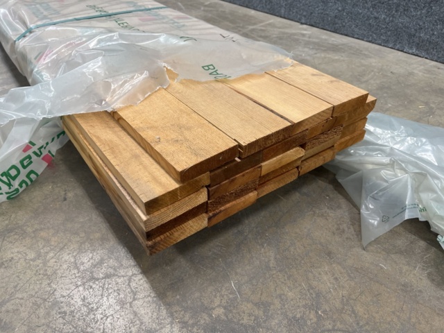 1449353-1 24 st Brädor 22x95, 3,05m & 2,12m