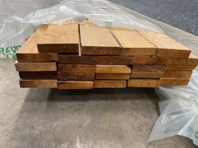 1449353-4 24 st Brädor 22x95, 3,05m & 2,12m