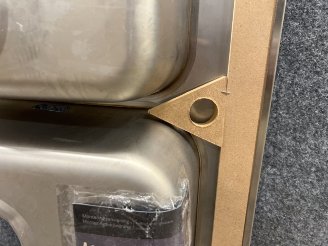 1449344-8 Sink Intra 1600x600mm