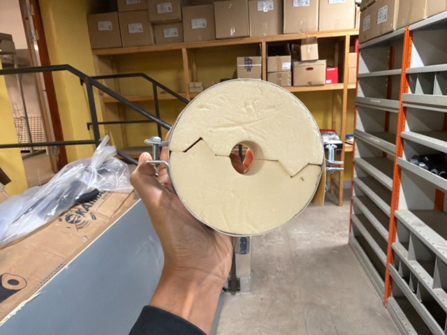 1449358-9 Lådor ca 40 st med distansskålar och rörtillbehör