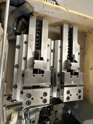 1449520-22 CNC milling machine HAAS VF 2 4-axis