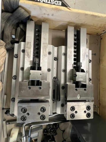 1449520-23 CNC milling machine HAAS VF 2 4-axis