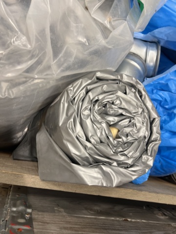 1449515-18 Lot with various ventilation products