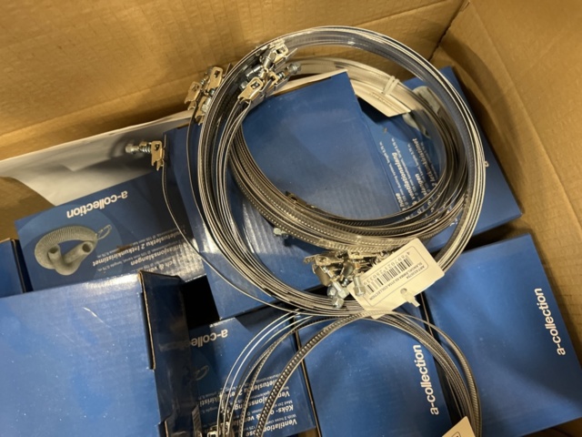 1449515-31 Lot with various ventilation products