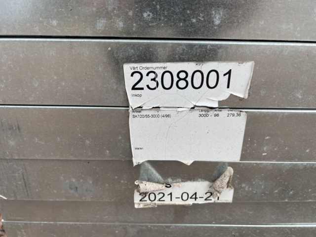 1449519-5 Approximately 204 steel studs 120/55, 3m