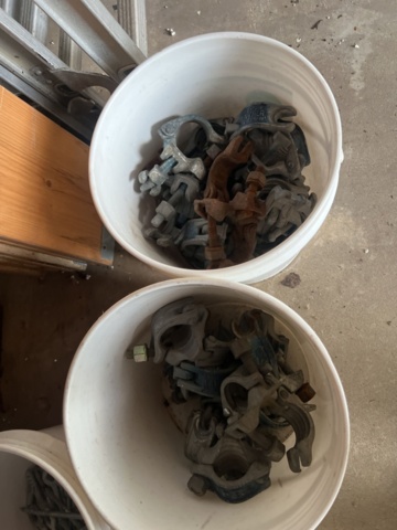 1431508-19 Various ladders, aluminum scaffolding steps, wheelbarrows, etc.