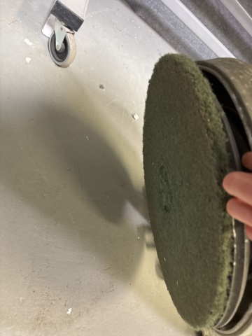 1274489-16 Golvvårdsmaskiner/städmaskiner 2 st - Electrolux Euroclean Satellite 450 & Wetrok Servomat