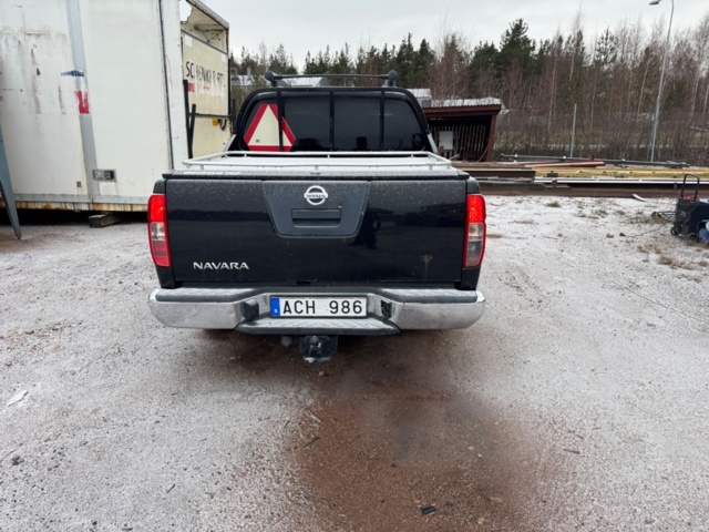 1449634-7 A-Traktor Nissan Navara Dubbelhytt 2.5 dCi 4x4 Automatisk, 171hk, 2008 (Reparationsobjekt)