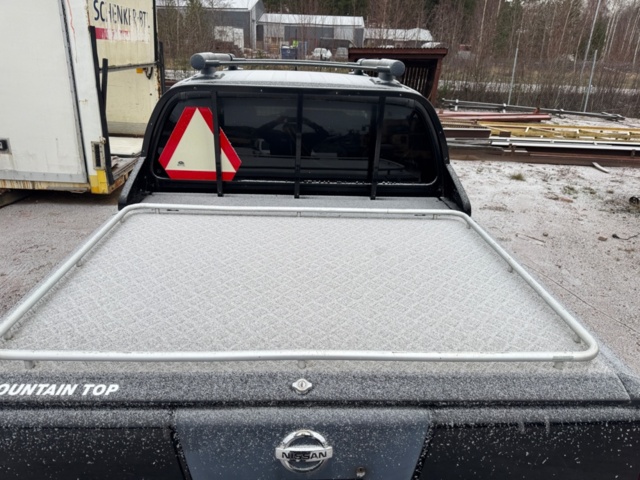 1449634-11 A-Traktor Nissan Navara Dubbelhytt 2.5 dCi 4x4 Automatisk, 171hk, 2008 (Reparationsobjekt)