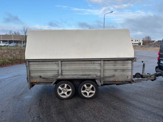 1364011-6 Släpvagn med hetvattentvätt - Sävsjösläpet