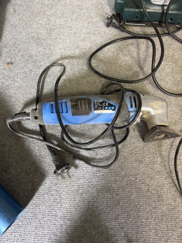 1274494-19 Samling med diverse elverktyg