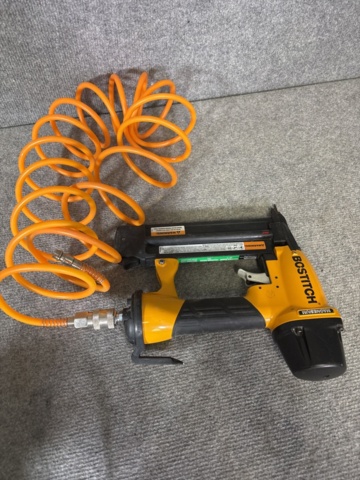 1274494-28 Samling med diverse elverktyg