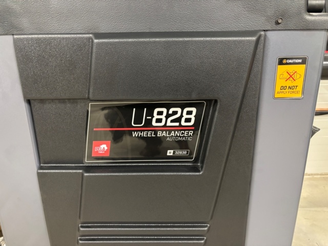 1372682-2 Hjulbalanseringsmaskin - PELA U-828