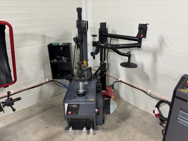 1372683-1 Däckomläggare - PELA APO-326B1