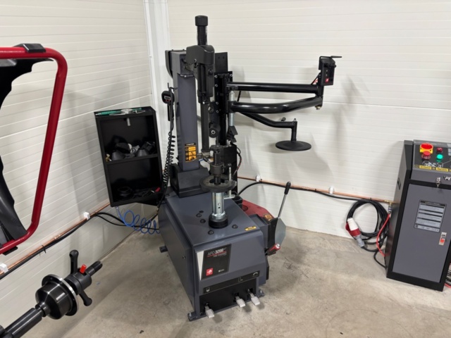 1372683-2 Däckomläggare - PELA APO-326B1