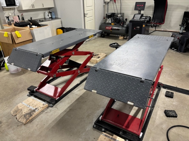 1372684-3 Saxlyft - PELA SF-F3000 - 2024