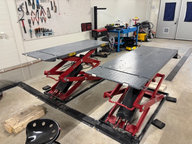 1372684-4 Saxlyft - PELA SF-F3000 - 2024