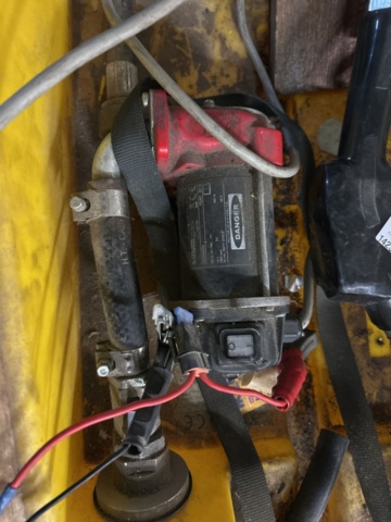 1423605-5 Farmartank med 12V pump