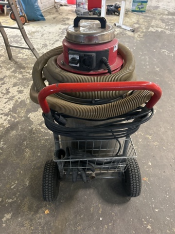 1423606-4 Våtsug - Pullman Ermator W350P