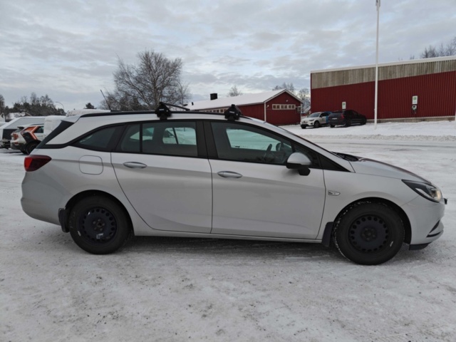 1450003-4 Opel Astra Sports Tourer 1.6 CDTI Manuell, 110hk, 2018
