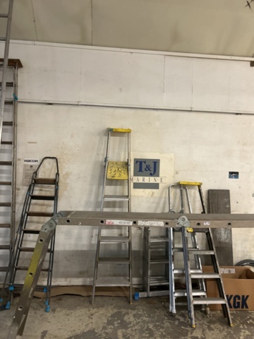 1423609-2 Större samling med diverse stegar