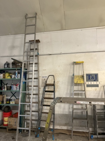 1423609-3 Större samling med diverse stegar