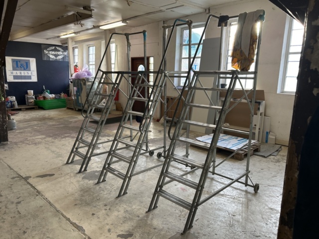 1423625-2 Plattformsstegar 3 st