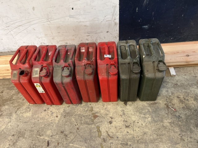 1423630-1 Jeepdunkar 7 st