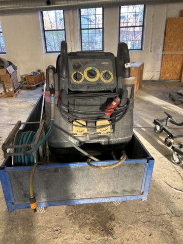 1423634-4 Hetvattentvätt med vagn - Kärcher HDS 12/18-4S