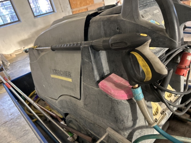 1423634-7 Hetvattentvätt med vagn - Kärcher HDS 12/18-4S