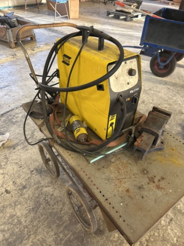 1423637-2 Svets med vagn - ESAB Origo Mig C141