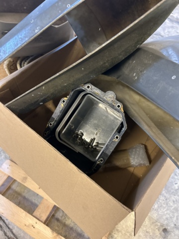 1423639-11 Samling med diverse båtdetaljer och blandat