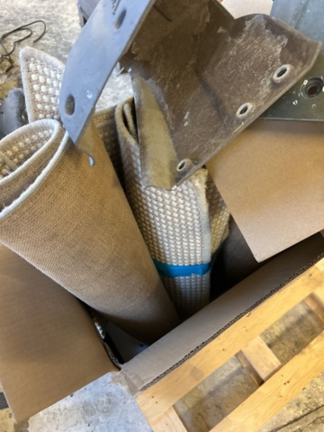 1423639-12 Samling med diverse båtdetaljer och blandat