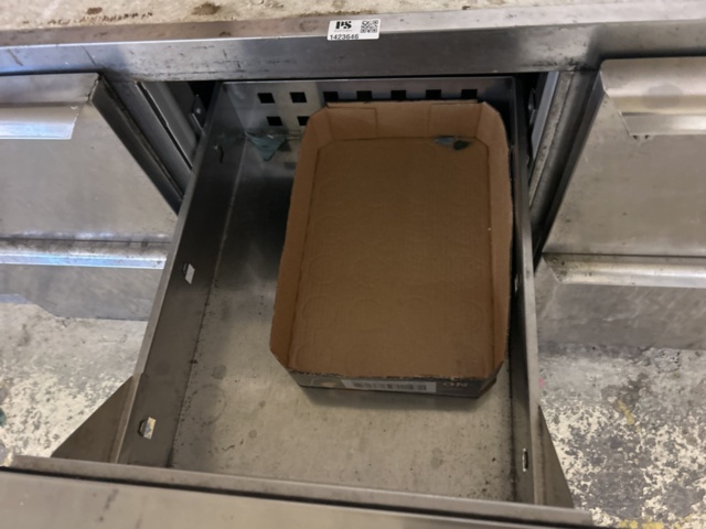 1423646-5 Kylbänk med 6 draglådor och separat kompressor